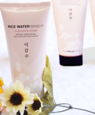 Sữa rửa mặt gạo Rice Water Bright Cleansing Foam The Face Shop