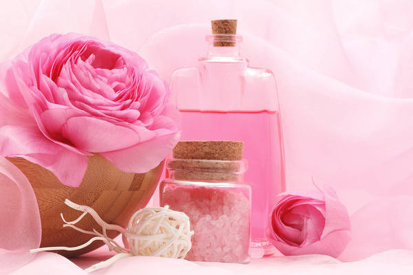 http://lamdepshop.com.vn/danh-sach-san-pham/459/tinh-dau-thien-nhien
